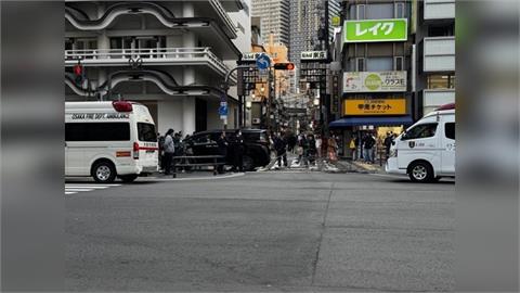 旅日注意！大阪難波站轎車突衝人行道　孩童在內3人送醫