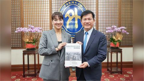 快新聞／台菲合作不只免簽！林佳龍揭「經濟走廊」布局　台商迎重大商機