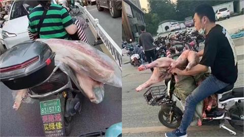 太怕餓肚子！河南鄭州封城民眾擠爆超市搶食物　「整頭豬」直接搬上車