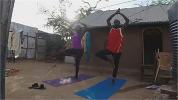 烏干達難民營開設瑜伽課藉運動平復內心創傷