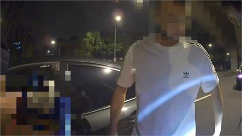 北市警執行路檢　男身上掉出毒品遭送辦