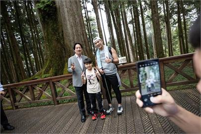 快新聞／閣揆、副總統任內大力關注阿里山　賴清德親見證林鐵通車