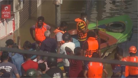 東南亞大水釀逾620死　印尼民宅遭沖垮、泰國300年單日最大降雨