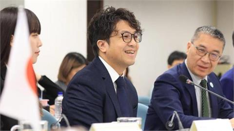 駁斥父親在中國經商「抹紅說」!沈伯洋強調:是一卡皮箱走世界的台商