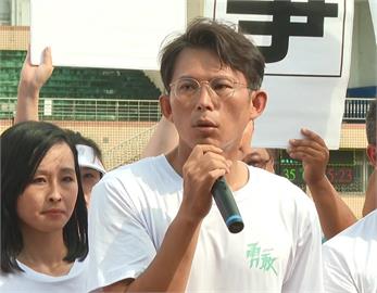 向前行(影)／黃光芹夫婦為「中國人論」怒槓館長！王時齊：這是黃國昌計算的陰謀！