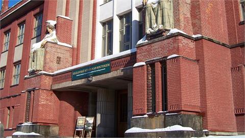 登山撿到百年寶藏！2遊客挖出「5公斤黃金」直送博物館…竟獲1760萬獎金