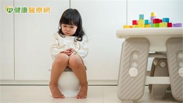 2歲童長期浣腸排便　醫：排便痛、憋便、便祕惡性循環