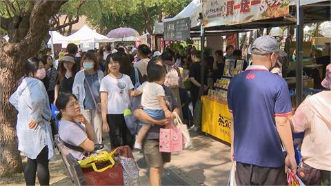 台中「太陽餅文化節」登場　買一送一買氣旺、業者補貨不手軟