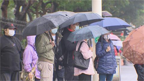 快新聞／東北季風影響將冷三天有雨！   北台灣氣溫驟降最低溫「僅剩20度」  下週5天全台有雨