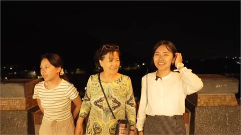 不輸台北101高樓美景　蒙古女孩帶姨婆看台灣山城夜景被驚豔