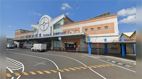 快新聞／雷雨當空！　台南機場17:30起暫停地面作業