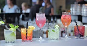 即將移民美國與丈夫團聚 富家千金參加酒吧「飲酒挑戰」爆吐昏厥最終喪命