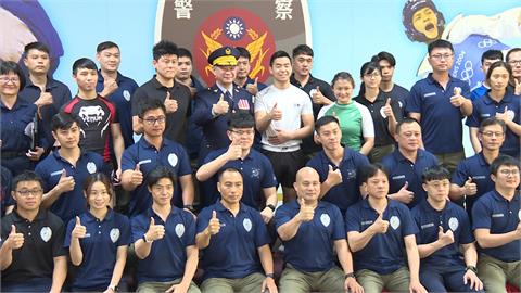 強到被祖克柏找來當私人教練　旅美格鬥家吳仲凱與新北警過招交流