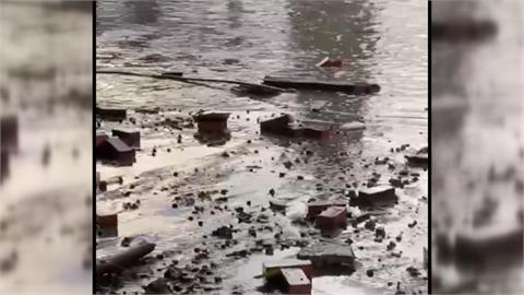 台東「薔」風巨浪！杉原安天宮遭浪襲　台九線多良路段路基掏空