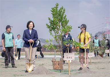 南部水情緊張　蔡英文：強化水資源韌性提升供水能力