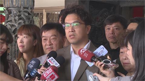 沈伯洋回擊殷瑋「洋逃」說　開酸：自己問A答B還說別人