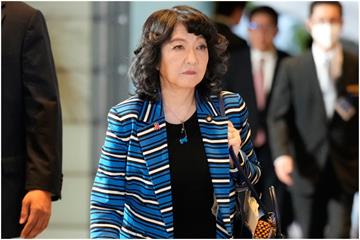 日財長喊「自由裁量權」應對日圓大貶　準備出手干預市場