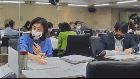 週一皆赴立院質詢　蔡適應、林靜儀接連確診