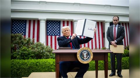 快新聞／如果美國對等關稅被推翻怎辦？白宮顧問：可先恢復徵10%應急