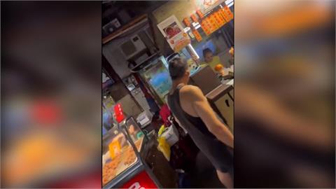 基隆飲料攤"店狗包尿布上班"吸客? 店家遭疑不當對待