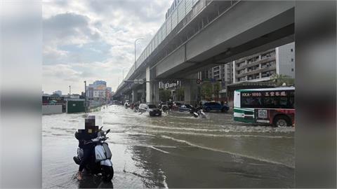 快新聞／新北大道、思源路口「積淹水」台水：水管爆裂5千戶降壓