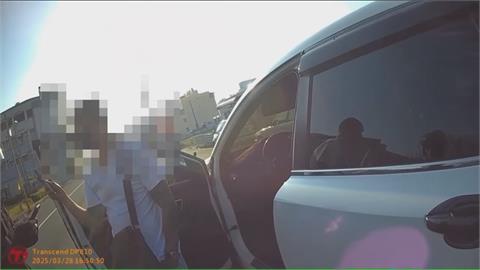 高雄男子無照駕駛還闖紅燈　不服取締還反蒐證PO網討拍遭洗臉