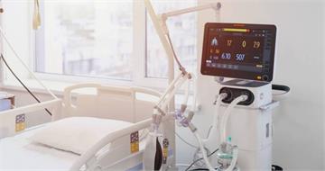 吃完高檔自助餐腹痛送急診！她住院2天就病逝　醫示警：別自行停藥