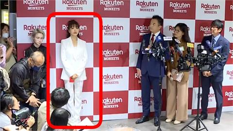 中職(影)/套套掉了?樂天桃猿記者會一連串危險發言 網轟:謝罪找婚宴主持人?