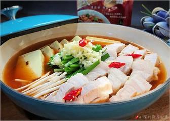 韓式豆腐鍋｜運用市售韓式辣炒醬完成一鍋異國風味湯品