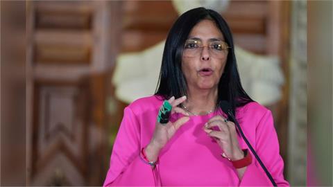 馬杜洛遭美夜襲活捉！副手宣示任代理總統　委國軍方宣布承認