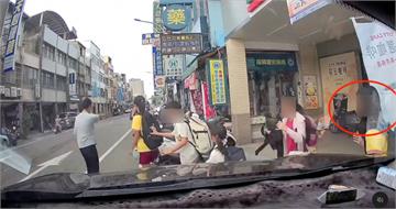 苗栗隨機砍人第一視角！女童遭掐脖「1刀刺向胸口」　師生倉荒逃命