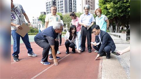 快新聞／吳沛憶偕張廖萬堅會勘5校！爭取近2500萬更新PU跑道、球場