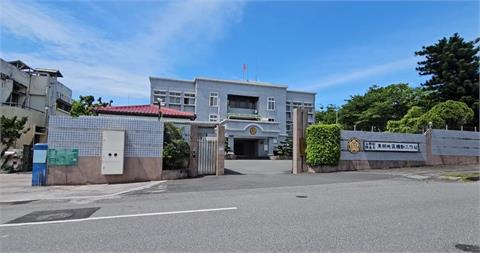 快新聞／今早沒出席議會質詢！　花蓮文化局長涉貪污遭檢調帶回問訊