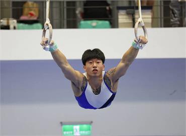 王奕翔兩度動刀不服輸　轉練吊環全大運摘金