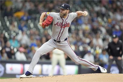 MLB(影)/賽揚左投「拍賣哥」7局狂飆11K!率斧頭幫劈垮酒鬼終止7連敗