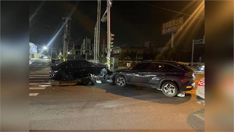 台中重機騎士撞護欄墜橋亡 彰化追撞事故前車孕婦受傷