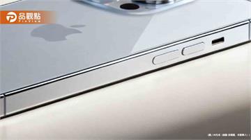 iPhone18彎成弧形仍正常運作！女騎士摔車手機「升級折疊機」