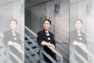 鍾瑶第4度回母校當評審！　「18年前作品」首公開：唯一1次第1名