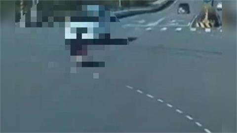 快新聞／驚悚！苗栗死亡車禍　7旬老翁遭撞飛身亡