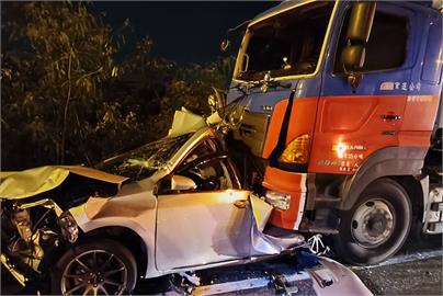 快新聞／國1北上新營路段「7車連環撞」！　8人輕重傷送醫