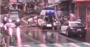 不捨女兒上學淋雨……慈父開車載送回程中猝死 生前「最後一通電話」仍是撥給她