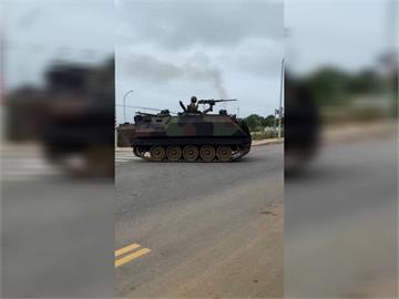 快新聞／超吸睛！金門漢光演習實兵演練　戰車現街頭引民眾搶拍