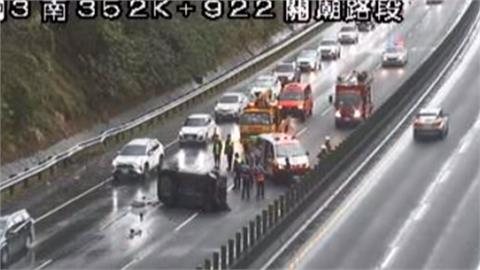 天雨路滑！國道2車擦撞 3歲女童拋飛車外亡