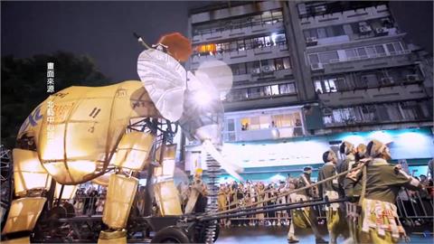 "首日十萬人上街亂象挨轟　大象來了"第二日急加派400名警力