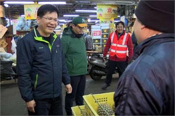 關心農產買氣 林佳龍視察果菜市場