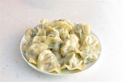 20顆水餃讓渣男現身！男友摔筷嫌女友身材「瓦斯桶」　結局網狂讚