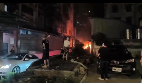 基隆仁愛市場豆腐店暗夜火警！疑因操作不慎釀災　7旬婦受困獲救