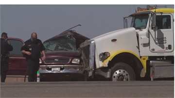加州砂石車和休旅車相撞 至少13死10多傷