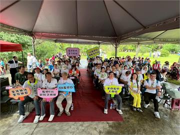 倡議設立「台灣長照者日」　500人齊聚仁山苗圃健走
