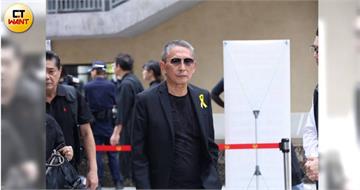鈕承澤出獄後首露面　以「義弟」身分出席吳功告別式